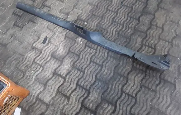 Volkswagen PASSAT B7 Front sill trim cover 3C0853370
