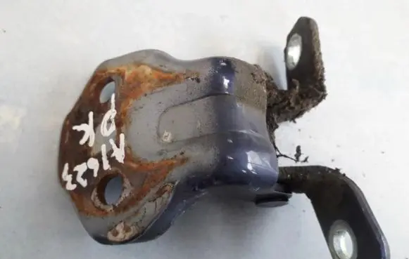 Mazda 626 Front door upper hinge
