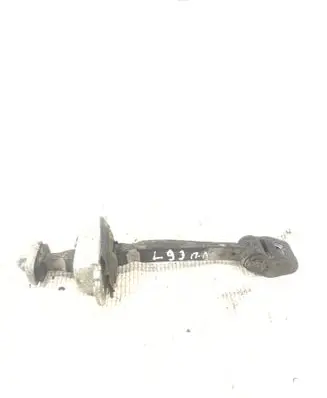 Skoda Octavia Mk2 (1Z) Front door check strap stopper