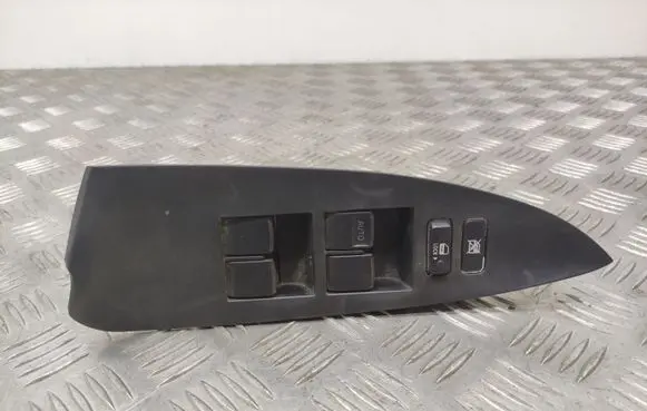 Toyota RAV 4 (XA30) Electric window control switch 7423242070