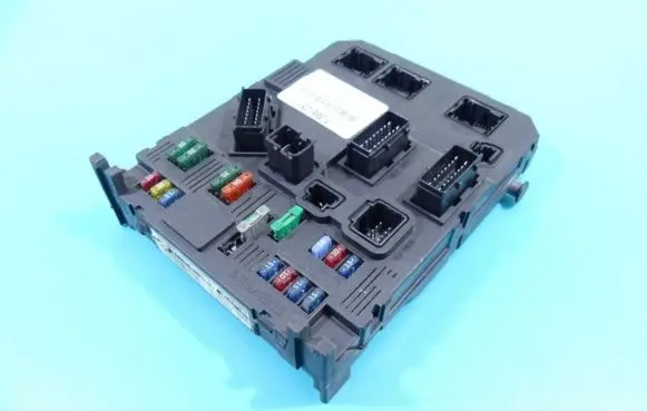 Peugeot 206 Central body control module S118085310E IMPRK1356251