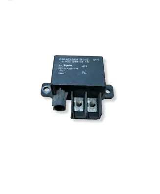 Mercedes-Benz E W211 Charging relay A0025423819 V23132A2001A