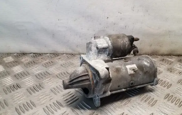 Opel Movano B Starter motor STM964