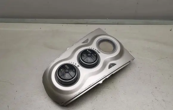 Toyota Yaris Climate control unit 758909 559000D210