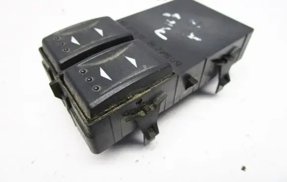 Ford Mondeo Mk III Electric window control switch 1S7T-14A132-AE