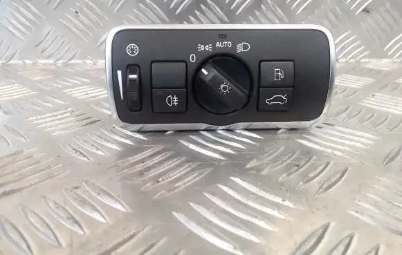 Volvo XC70 Light switch 30739448