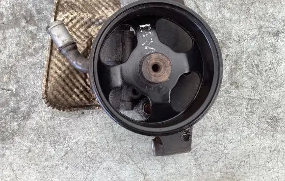 Chrysler Town & Country V Power steering pump 05184594AF 60663