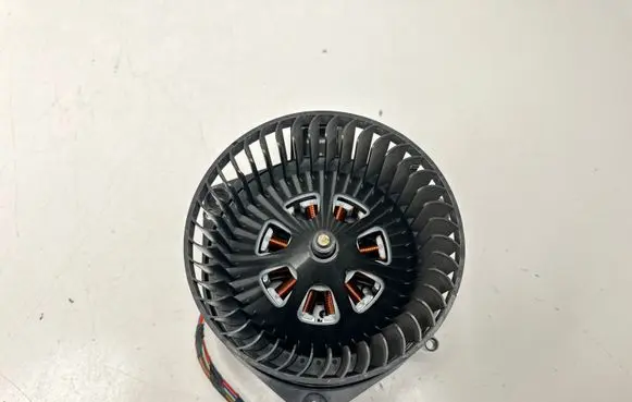 BMW 3 G20 G21 Heater fan/blower DRF10238002