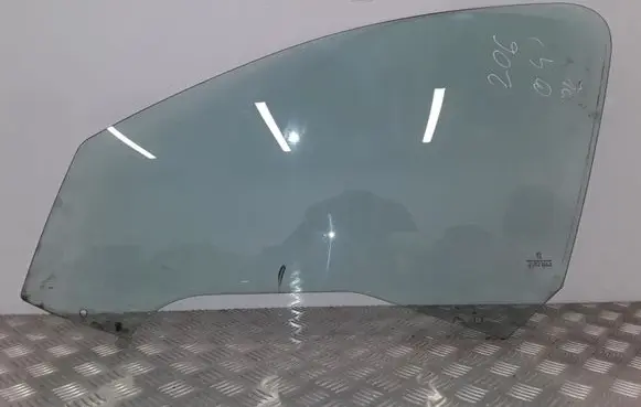 Peugeot 206 Front door window glass four-door 43R000464 DOT39AS2M33