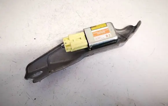 Lexus GS 300 350 430 450H Airbag deployment crash/impact sensor 8983330020 89833-30020