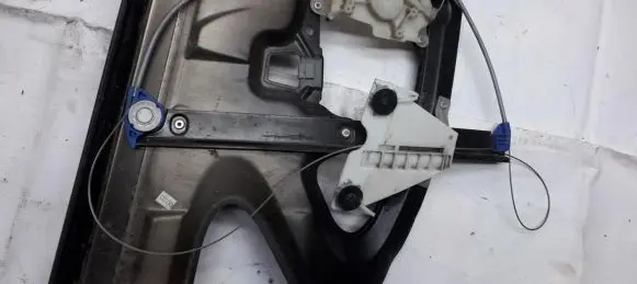 Audi A3 S3 8L Sliding door window regulator with motor 8L4839398