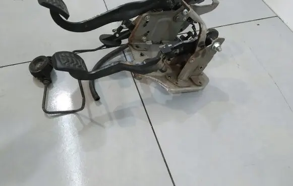 Ford Transit Custom Brake pedal BK2T2B325
