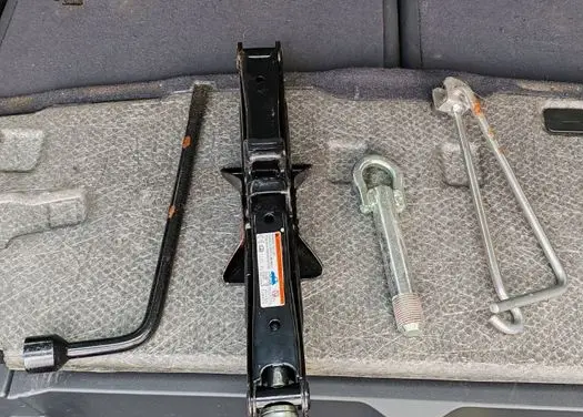 Toyota Verso Spare wheel mounting bracket