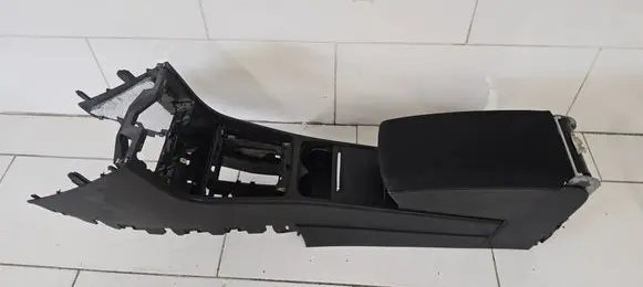 Volkswagen PASSAT B7 Armrest 3AB863241E