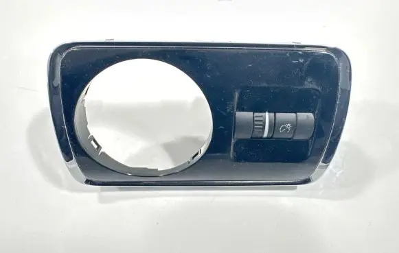 Skoda Superb B6 (3T) Light switch 10032251