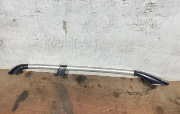 Roof bar rail