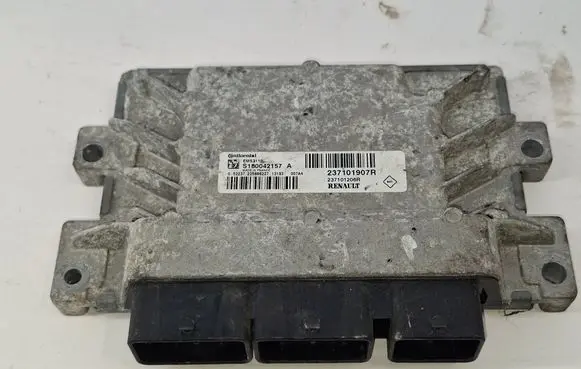 Renault Clio IV Engine control unit/module 237101907R S180042157A 237101206R