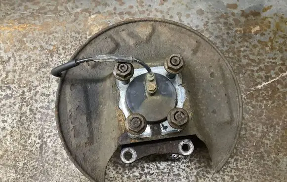 Peugeot Expert Rear wheel hub