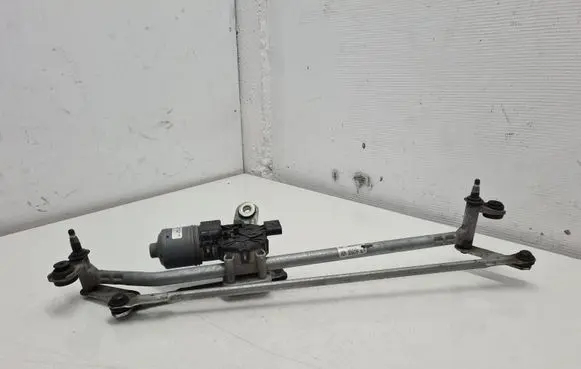 Volkswagen Beetle A5 Front wiper linkage and motor 5C1955023A 561955119A