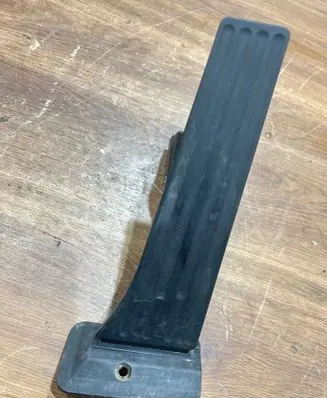 BMW 3 E90 E91 Accelerator throttle pedal 6789998 25916010 1606100656A