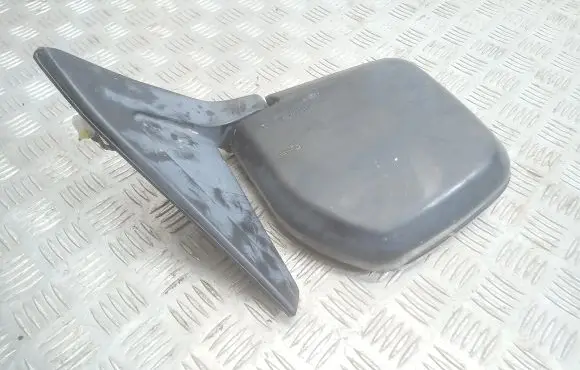 Mitsubishi Pajero Front door electric wing mirror 