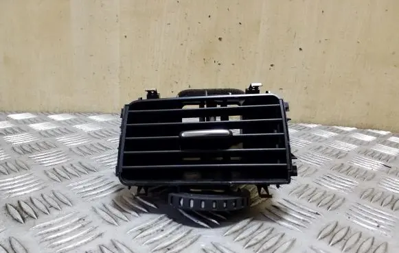 Volkswagen Touareg II Dashboard side air vent grill/cover trim 7P2819703
