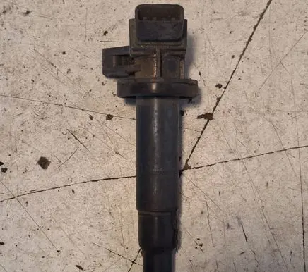 Toyota Corolla E120 E130 High voltage ignition coil 9008019019