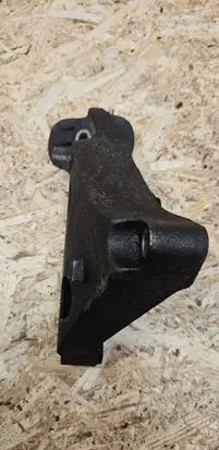 BMW 5 E60 E61 Engine mounting bracket 13807410 2211677705301