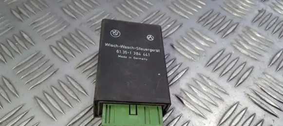 BMW 5 E34 Window wiper relay 61351384441 61.35-1384441