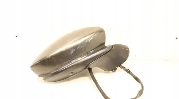 Mazda 3 Front door electric wing mirror E4045562