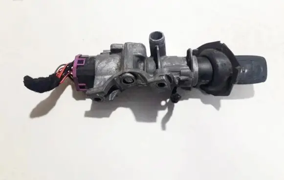 Audi A6 S6 C5 4B Ignition lock 4b0905851b