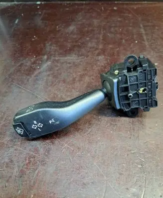 BMW X5 E53 Indicator stalk 8363668 0110401025