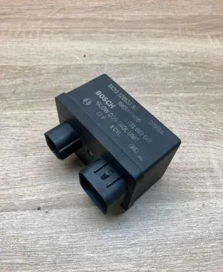 Citroen C5 Glow plug pre-heat relay 9665940680 0281003048
