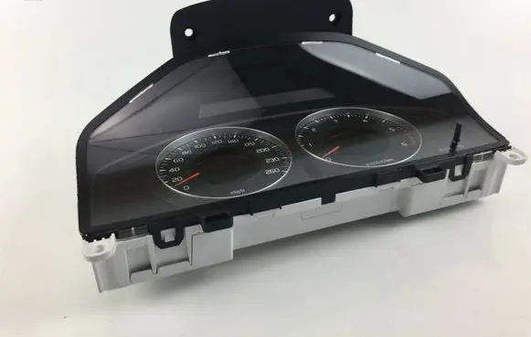 Volvo V70 Speedometer (instrument cluster) 31270899AA W1586