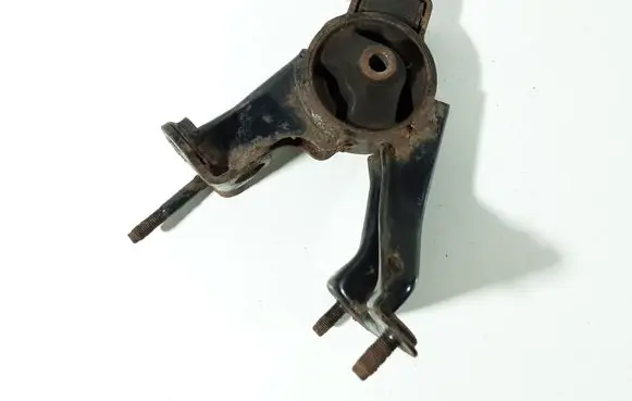 Toyota Corolla E120 E130 Engine mount bracket 1T5478 1T045902 1T5477