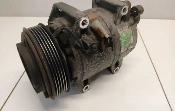 Volvo S60 Air conditioning (A/C) compressor (pump) P30742206 681B061585
