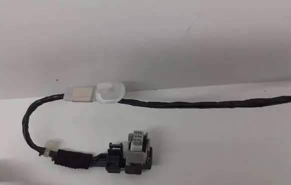 Lexus CT 200H Front door wiring loom/harness boot 8215576011