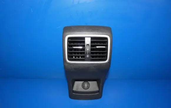 KIA Sportage Centre console side trim rear 