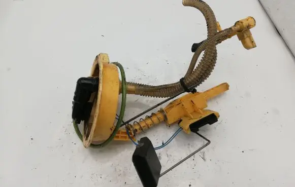 BMW 3 E90 E91 Fuel level sensor 03270603