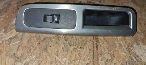 Volvo C30 Electric window control switch 30773214