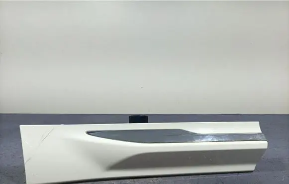 Volvo XC60 Foot area side trim 32208734