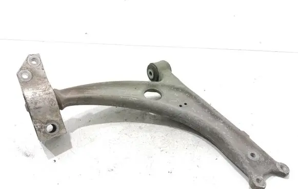 Volkswagen PASSAT B6 Front lower control arm/wishbone 3C0407153B