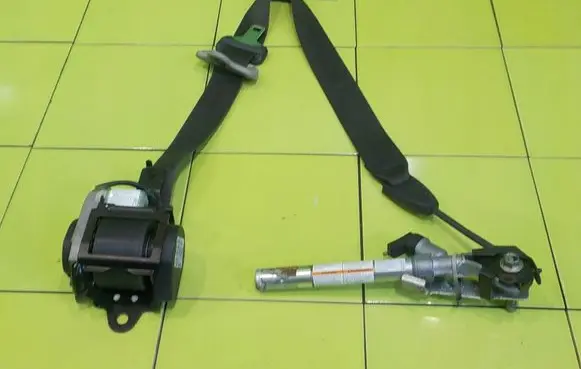 Honda CR-V Front seatbelt 6073519 BEZPIECZENSTWA