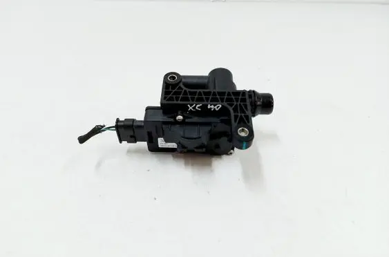 Volvo XC40 Coolant heater control valve 32249864