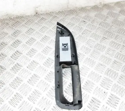 Skoda Octavia Mk2 (1Z) Electric window control switch 1Z0959858A 1Z2867172