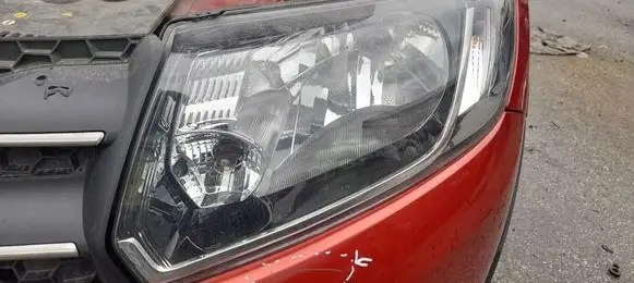 Dacia Sandero Headlight/headlamp TGHYNTGH