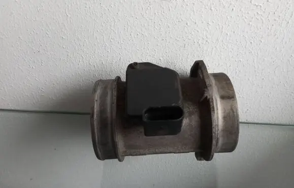 Audi A6 S6 C5 4B Mass air flow meter 059906461D AFH7025C