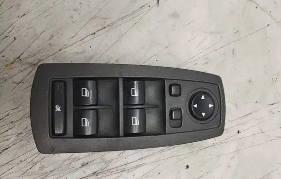 BMW X3 E83 Electric window control switch 3414355