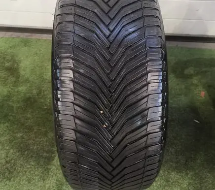 Tesla Model Y R19 winter tire 