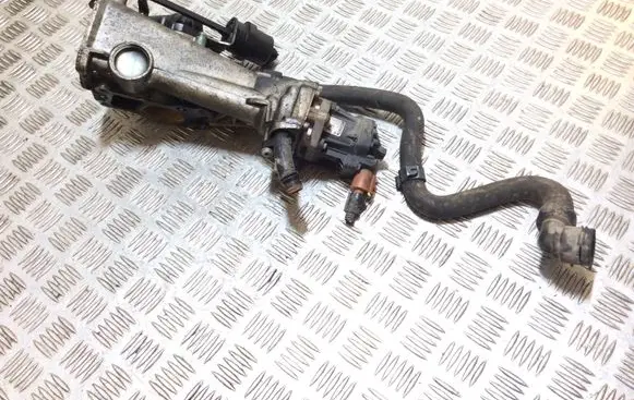 Opel Insignia A EGR valve 55566059